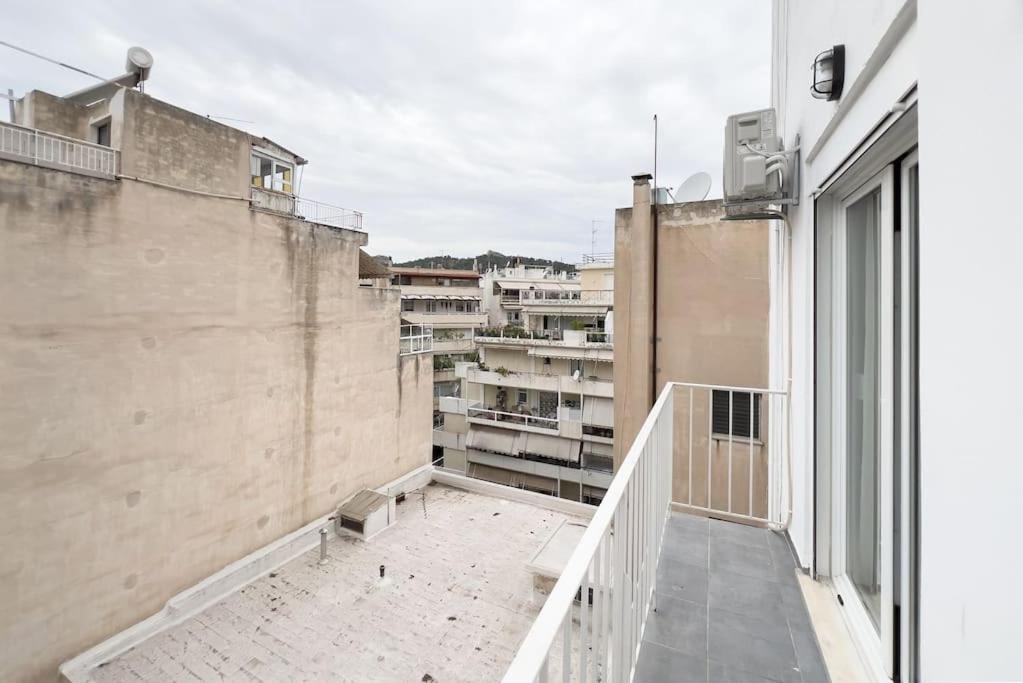 Spacious Penthouse Near Downtown Atenas Exterior foto
