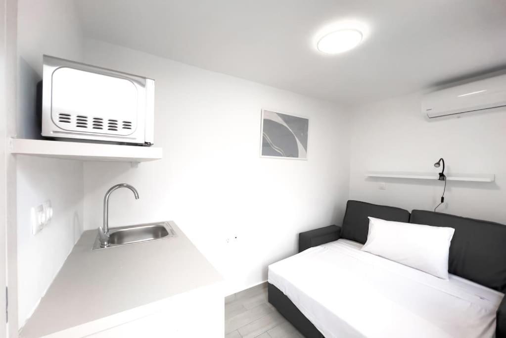 Spacious Penthouse Near Downtown Atenas Exterior foto