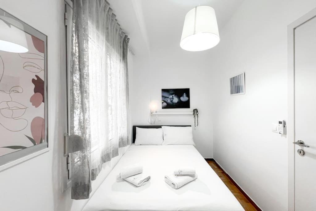 Spacious Penthouse Near Downtown Atenas Exterior foto