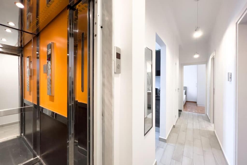 Spacious Penthouse Near Downtown Atenas Exterior foto